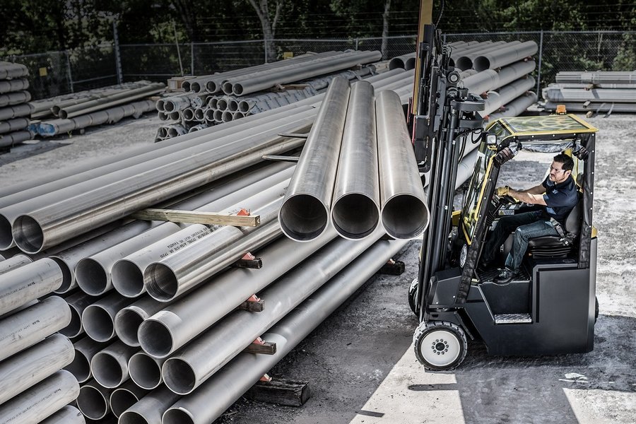 The Versatile Applications of Steel Pipes in Dubai